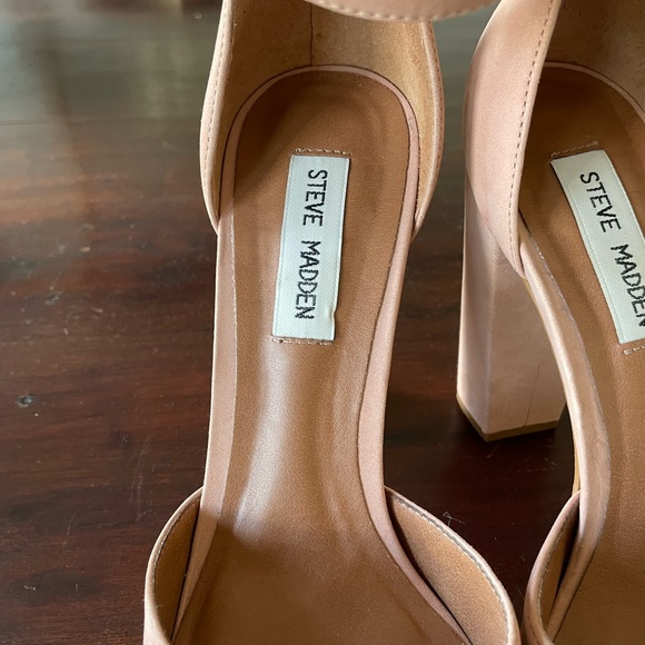 Steve Madden Ankle Strap Block Heel - Picture 7 of 8